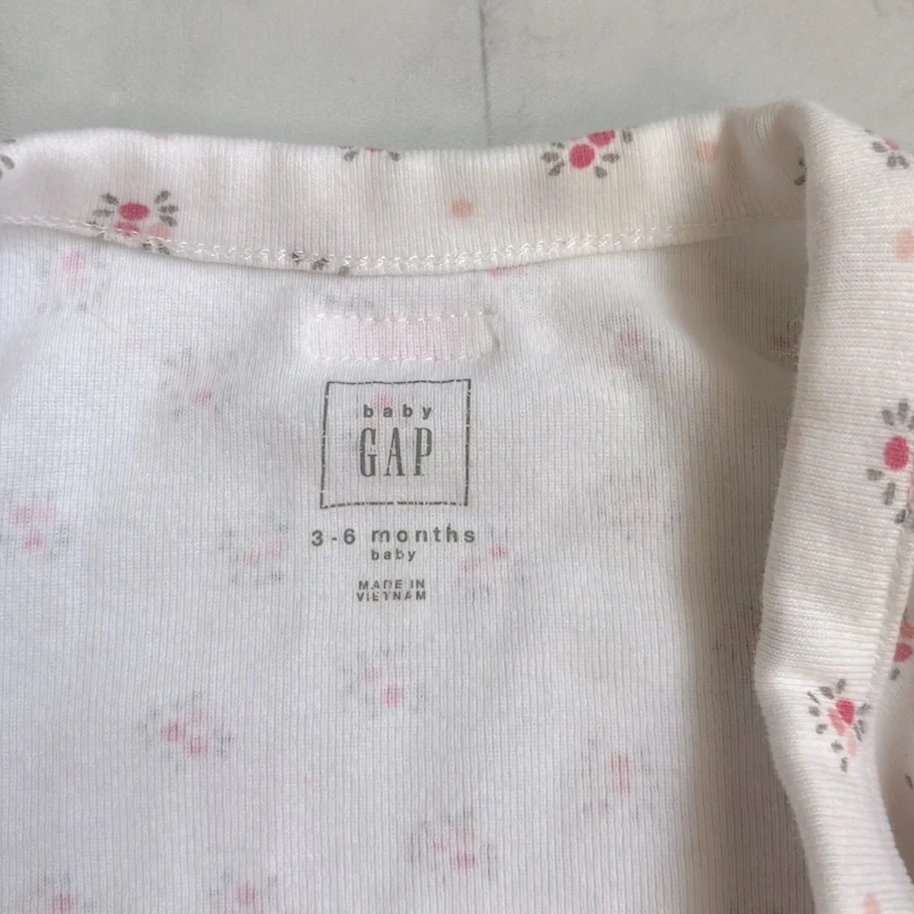 Baby Gap 2-Piece Kimono Style Floral Footed PJ Set